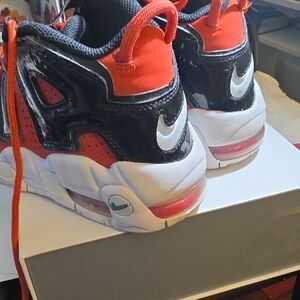 Nike Kids Sneakers in Black & Red with White Accents